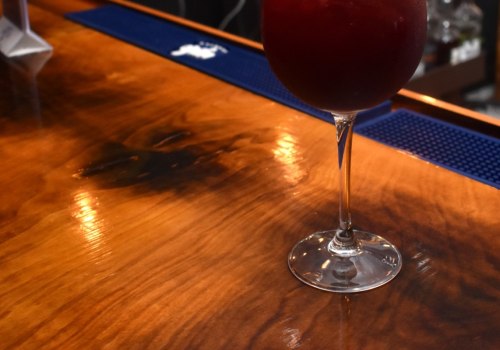 Happy Hour Specials in Sarasota, Florida - The Best Deals Around